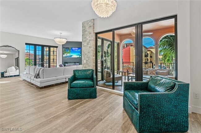 Primary Photo - 8010 Via Sardinia St