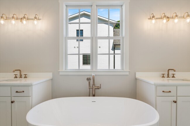Building Photo - 2931 Sharon Hill Cir
