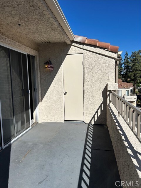 Building Photo - 1030 Vista Del Cerro Dr