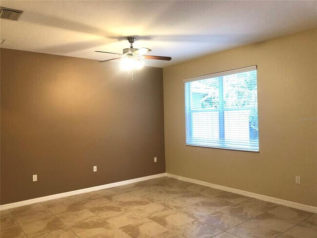 Building Photo - 6515 Sedgeford Dr