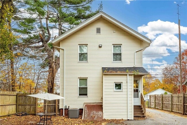 Building Photo - 2677 Dixwell Ave