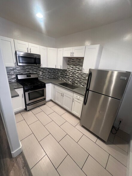 Primary Photo - 307 N Rampart Blvd