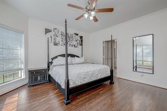 Building Photo - 8006 Devlin Dr