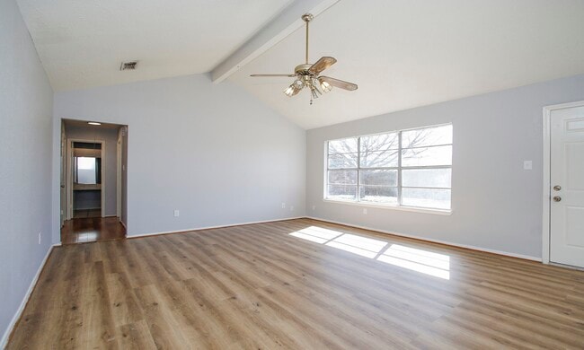 Building Photo - 14239 Montaigne Dr