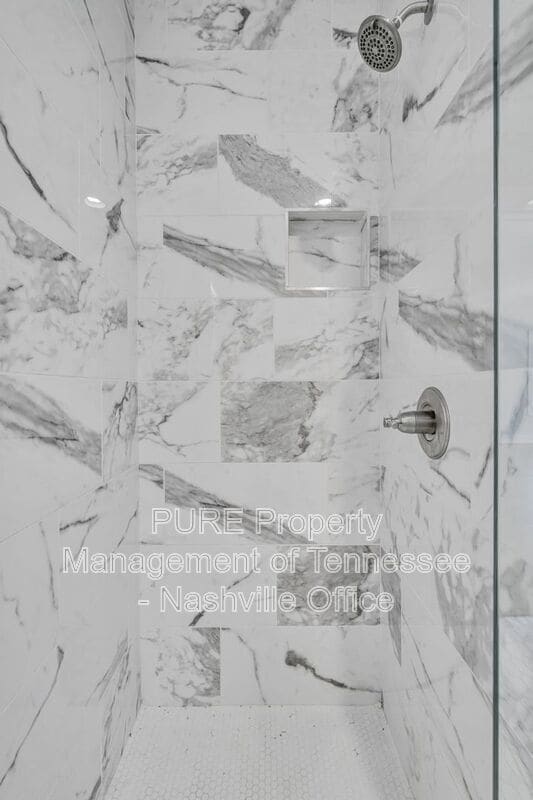 Building Photo - 1404 10th Ave N