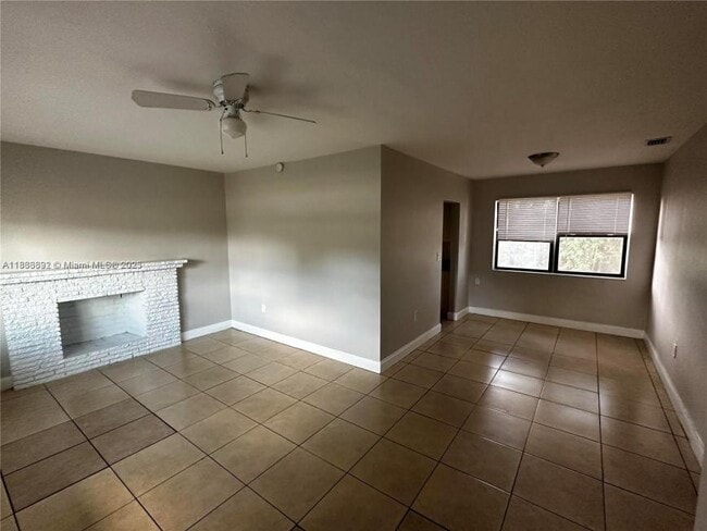 Building Photo - 3 bedroom in North Miami Beach FL 33179