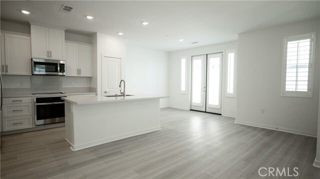 Building Photo - 8457 Gabrielino Ct