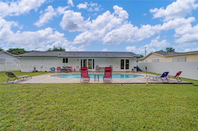 Building Photo - 17000 NW 18th Ave