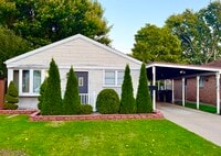 Building Photo - 8401 S Scottsdale Ave