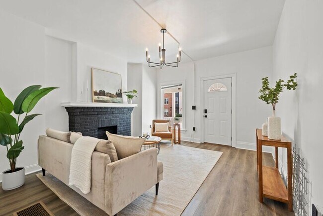 Building Photo - 1308-1310 Mt. Vernon Avenue