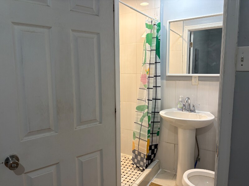 Building Photo - 55 N 63rd St