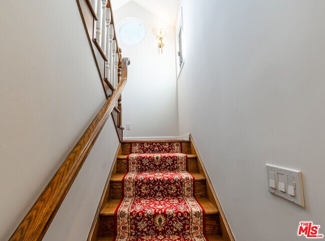 Building Photo - 2771 Club Dr