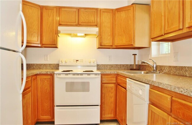 Building Photo - 673 Hope St