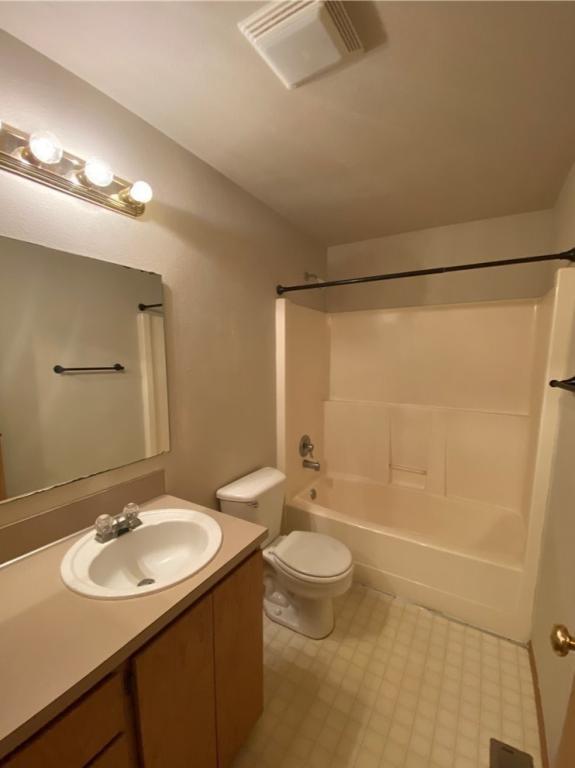 Building Photo - 2367 McDonald Ave