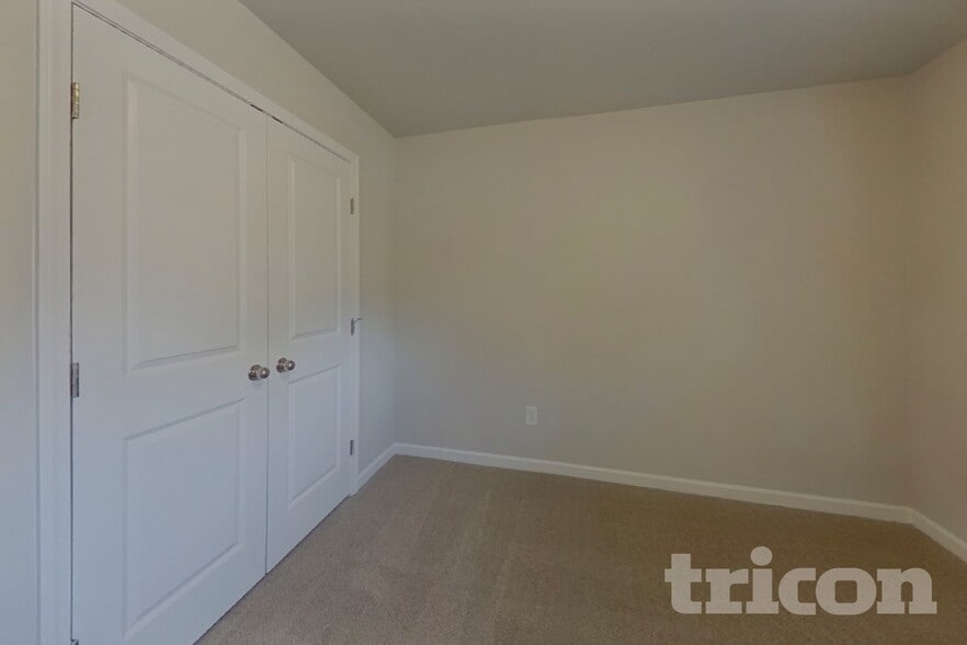 Building Photo - 4431 Fulson Dr