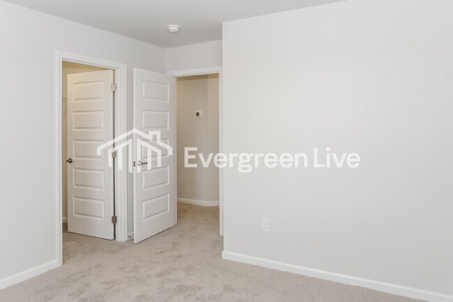 Building Photo - 315 Allene Wy