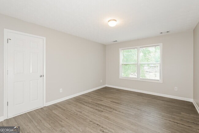 Building Photo - 55 Magan Ct