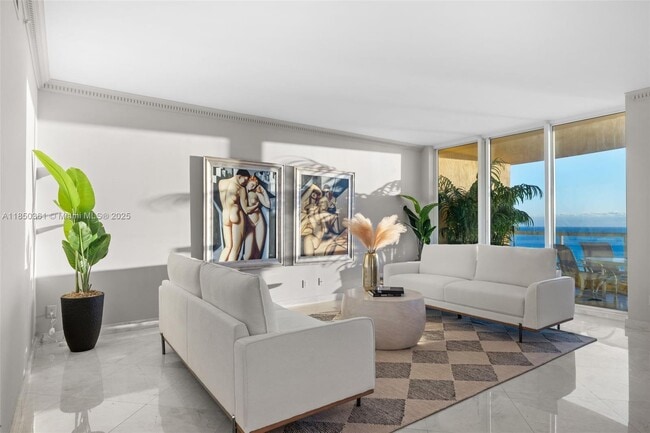 Building Photo - 2100 N Ocean Blvd
