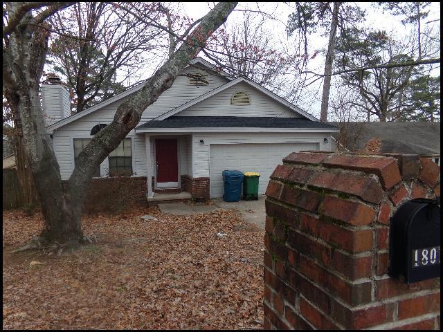 Building Photo - 1801 Mesquite Cir