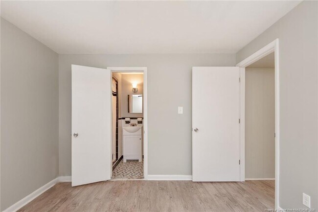 Building Photo - 1401 Briarcliff Dr