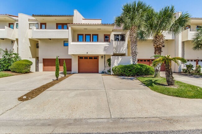 Building Photo - Experience Waterfront Living in Port Royal!