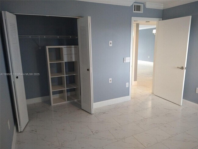 Building Photo - 7817 Trent Dr