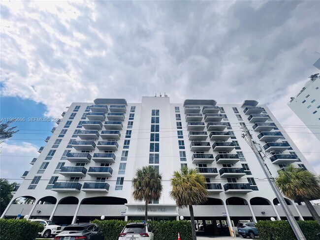 Building Photo - 7928 West Dr