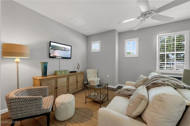 Building Photo - 9101 Palmetto Ridge Dr