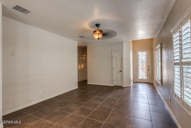 Building Photo - 11673 Sugar Bay Way