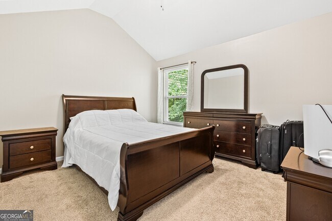 Building Photo - 7155 Laurel Creek Dr