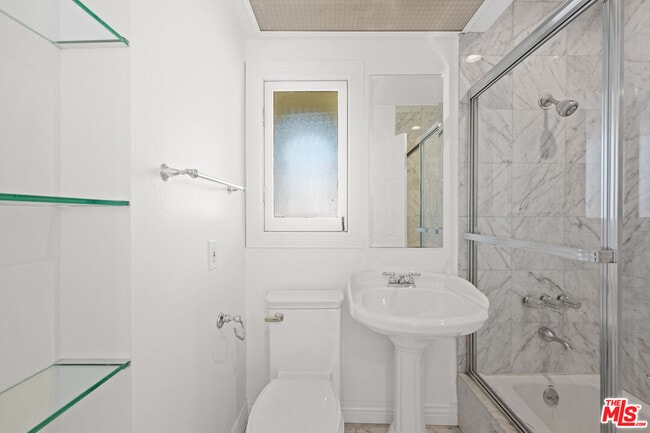 Building Photo - 500 Smithwood Dr