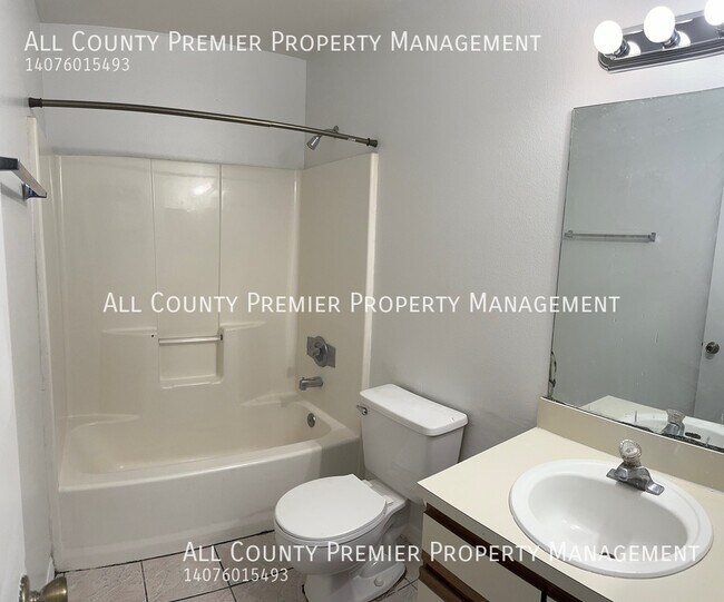 Building Photo - 2021 Caribbean Dr S