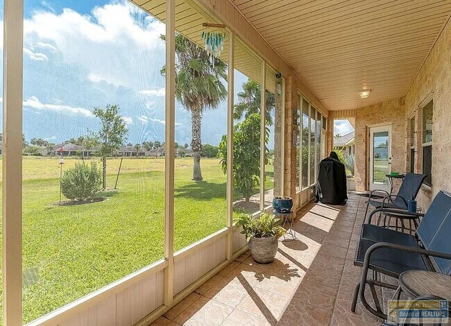 Building Photo - 39 Torrey Pines Dr
