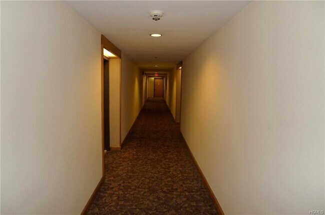 Building Photo - 508 Central Park Ave