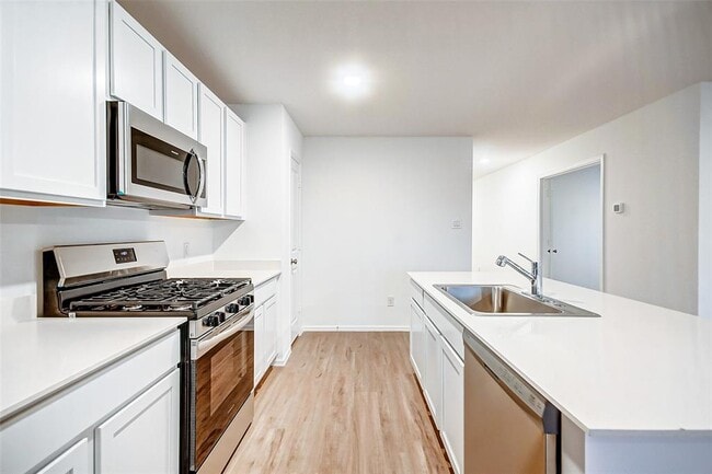 Building Photo - 9603 Fulvetta Briar Ct