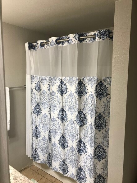 Upstairs hall bathroom - 1382 N Dawn Dr