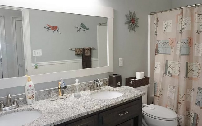 Building Photo - Luxury Living in Valdosta: Elegant 4BR/2BA...