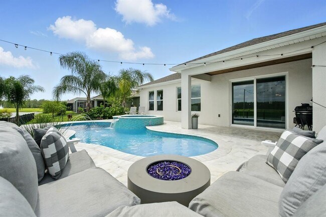 Building Photo - 3019 Borassus Dr