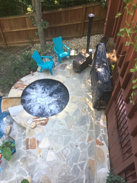 Spa & wood stove - 7006 E Hills Way