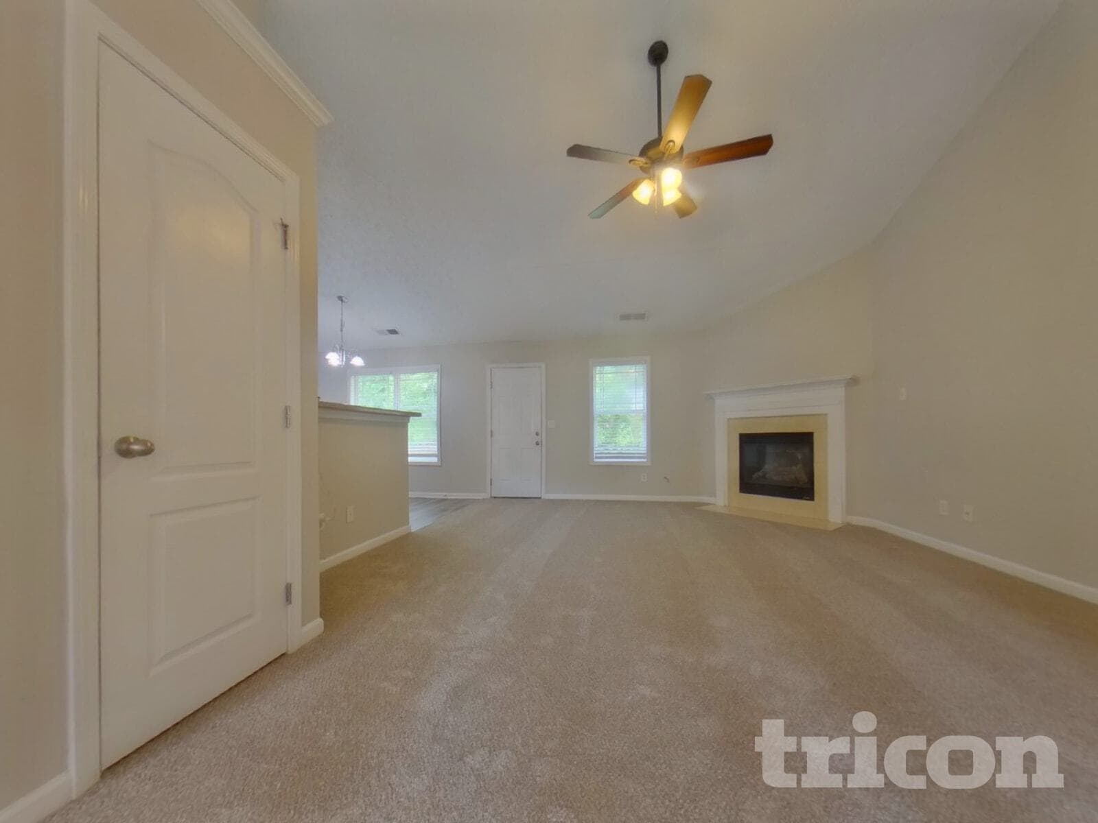 Building Photo - 611 Hemlock Ct