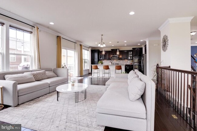 Building Photo - 22283 Pinecroft Terrace