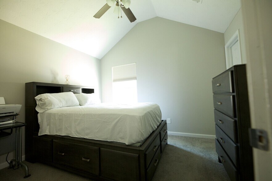 Building Photo - 6116 Citico River Ln