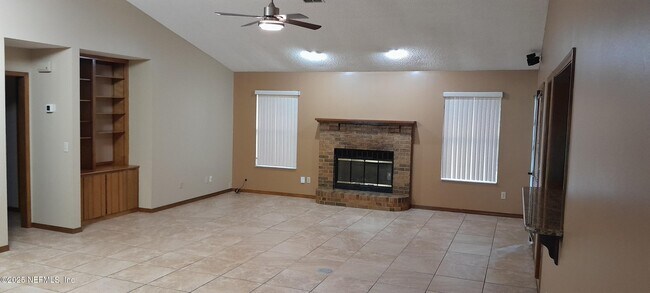 Building Photo - 3119 Marrano Dr