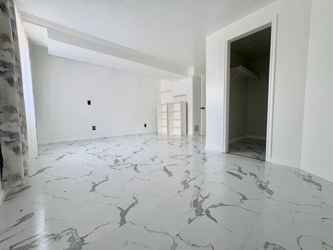 Building Photo - 4111 W 9580 S