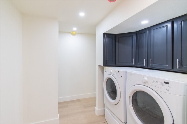 Building Photo - 15411 Sierra Valle Dr