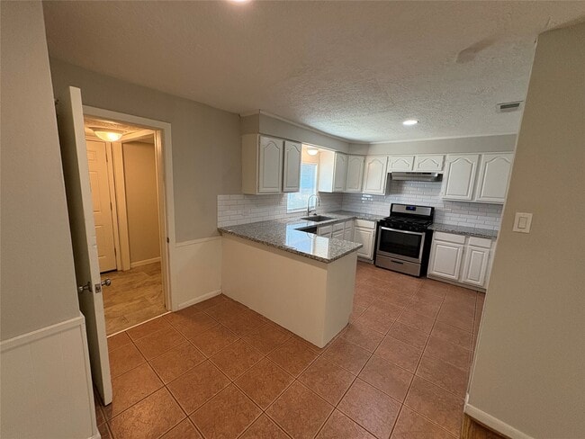 Building Photo - 309 Houston St