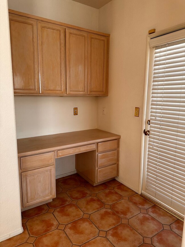 Building Photo - Beautiful 3BD/ 2 BA House For Rent