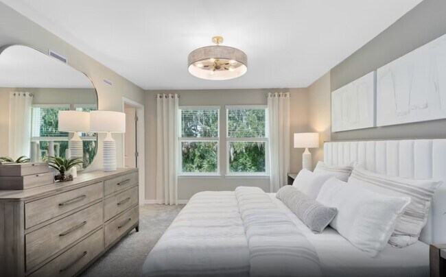 Building Photo - 3075 Emerald Acrs Ln
