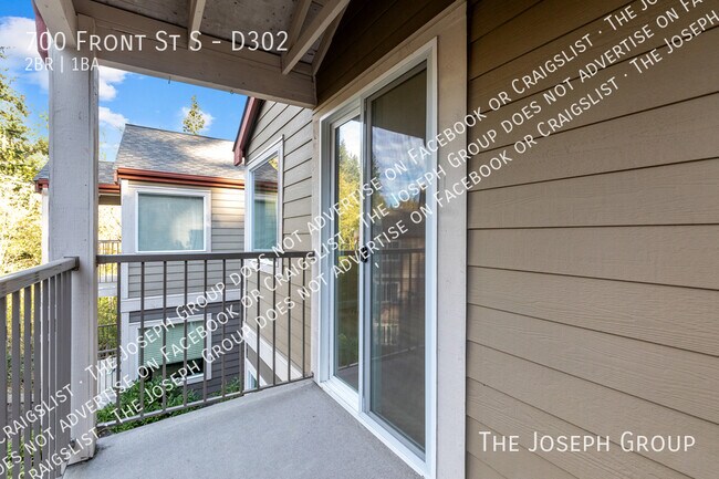 Building Photo - 700 Front St S