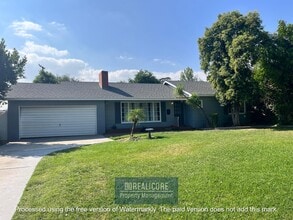 Building Photo - 3220 Parkside Dr